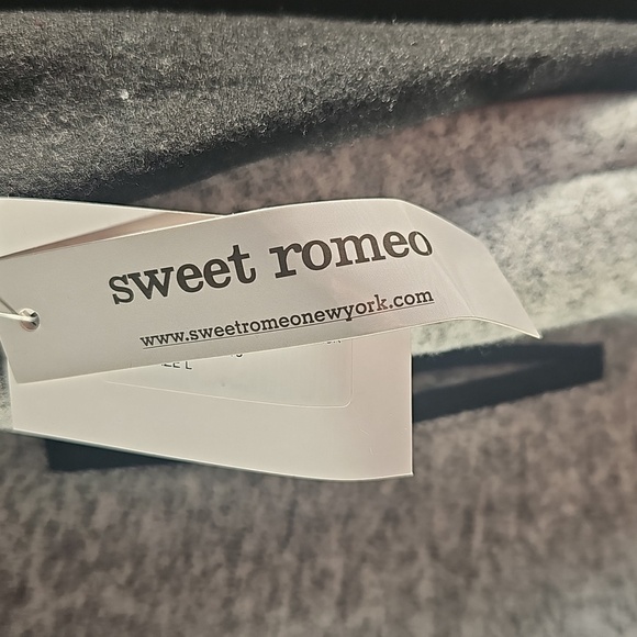 NWT Sweet Romeo Two Tone Hacci Varsity Jacket Snap Closure  Large - Picture 5 of 15